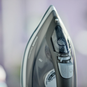 Philips EasySpeed Steam Iron Purple GC1752/36